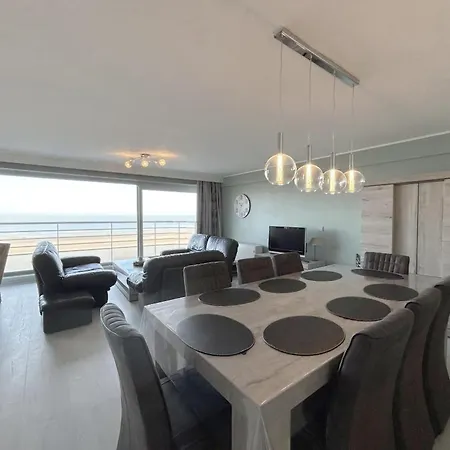 With Seaview * Blankenberge
