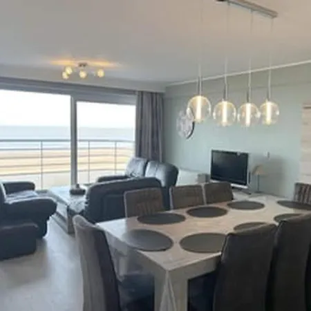 아파트 With Seaview *
